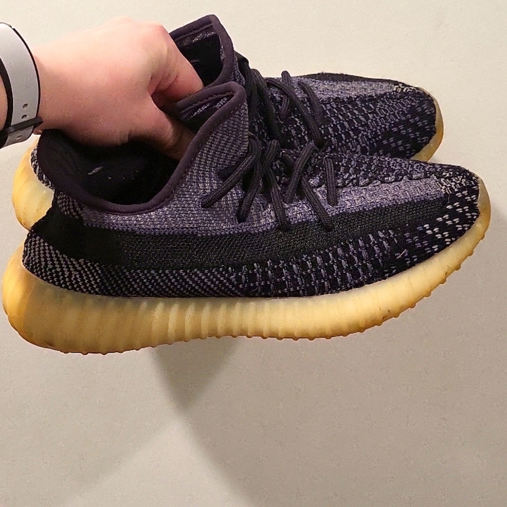 Yeezy Boost 350 V2